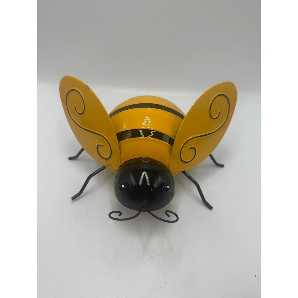 N/A handcrafted metal